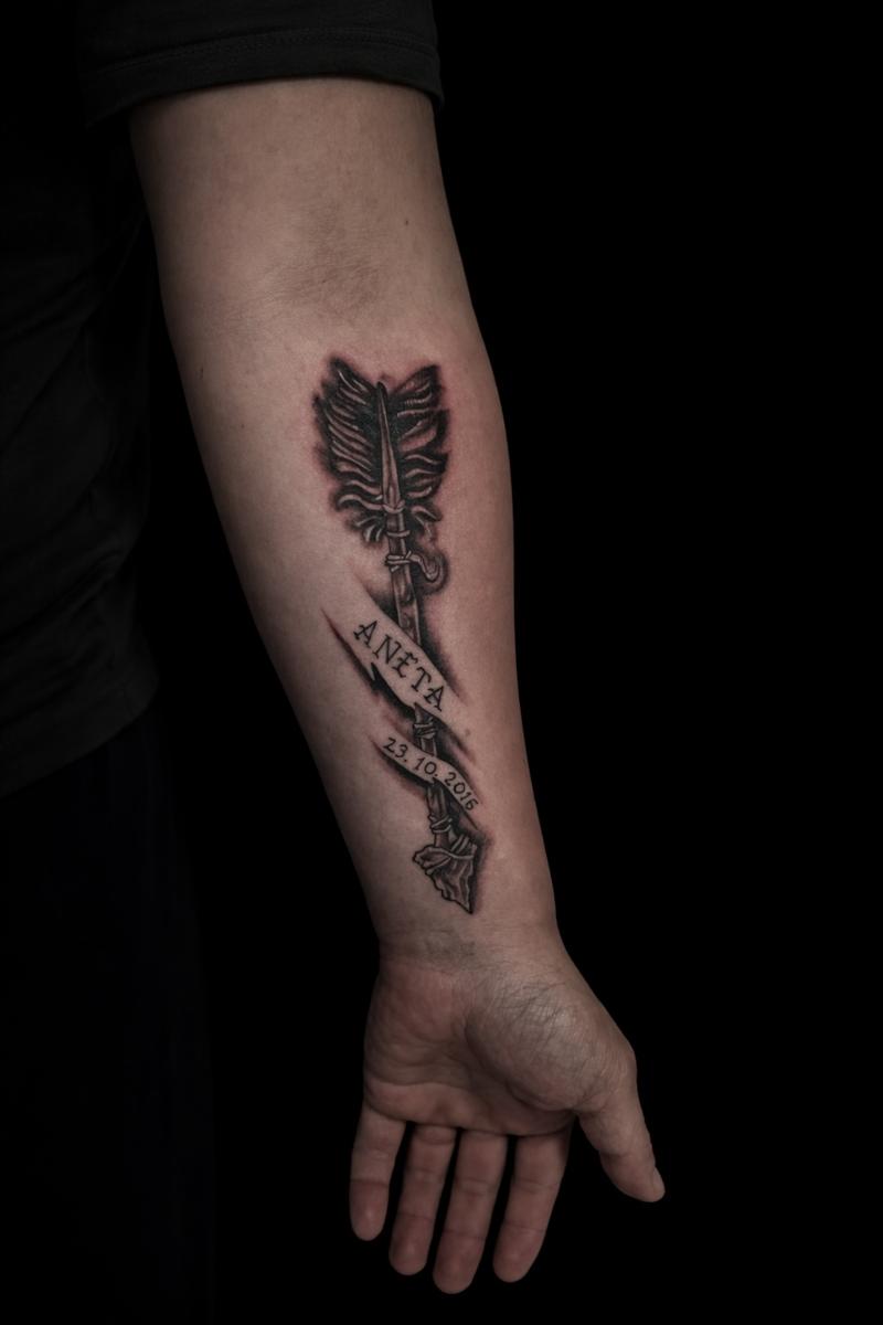 Tetování Arrow & Feather – Realismus